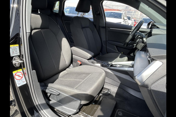 Audi A3 Sportback 30 TFSI Pro Line NL-AUTO | PDC | CARPLAY