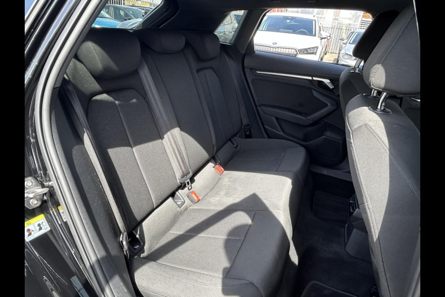 Audi A3 Sportback 30 TFSI Pro Line NL-AUTO | PDC | CARPLAY