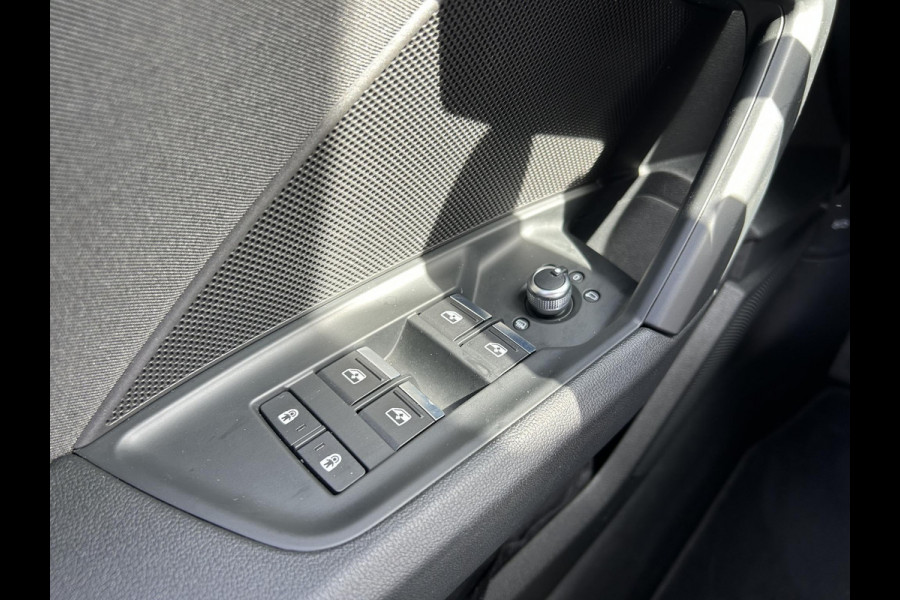 Audi A3 Sportback 30 TFSI Pro Line NL-AUTO | PDC | CARPLAY