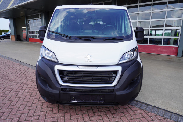 Peugeot Boxer 2.2 BlueHDi 165PK L4 Pick-up dubbelcabine Airco | Cruise | Apple CP-Android  Auto 7 Persoons