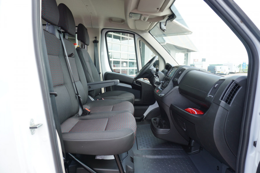 Peugeot Boxer 2.2 BlueHDi 165PK L4 Pick-up dubbelcabine Airco | Cruise | Apple CP-Android  Auto 7 Persoons