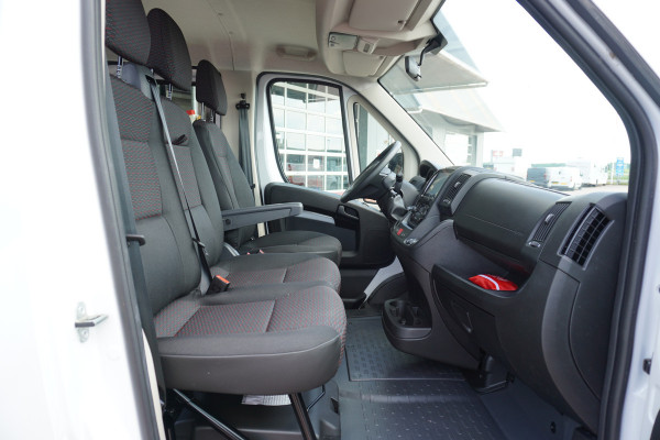 Peugeot Boxer 2.2 BlueHDi 165PK L4 Pick-up dubbelcabine Airco | Cruise | Apple CP-Android  Auto 7 Persoons