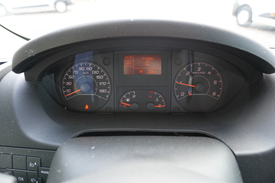 Peugeot Boxer 2.2 BlueHDi 165PK L4 Pick-up dubbelcabine Airco | Cruise | Apple CP-Android  Auto 7 Persoons
