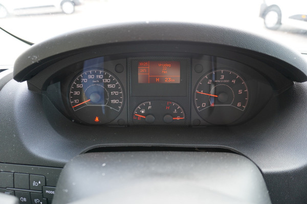 Peugeot Boxer 2.2 BlueHDi 165PK L4 Pick-up dubbelcabine Airco | Cruise | Apple CP-Android  Auto 7 Persoons