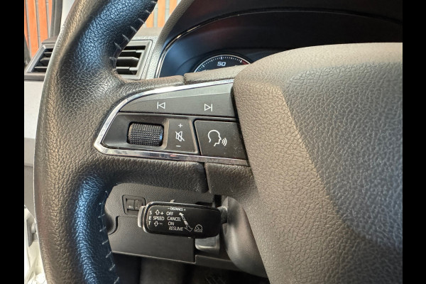 Seat Arona 1.0 TSI Style NAVI-PDC-CLIMATE-CRUISE-CARPLAY