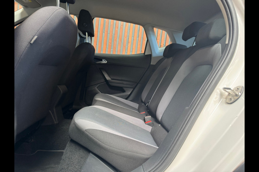 Seat Arona 1.0 TSI Style NAVI-PDC-CLIMATE-CRUISE-CARPLAY
