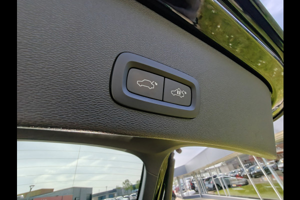 Volvo C40 Recharge Ultimate 232PK 69 kWh | ACC | H&K | Blis | Stoelverwarming | 360 Camera | Stoelverwarming