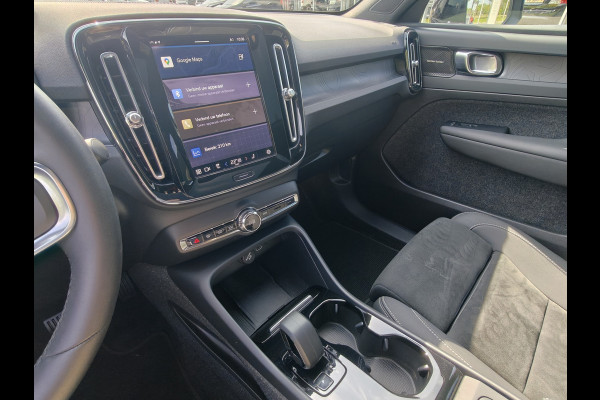 Volvo C40 Recharge Ultimate 232PK 69 kWh | ACC | H&K | Blis | Stoelverwarming | 360 Camera | Stoelverwarming