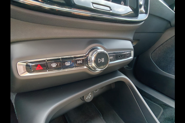 Volvo C40 Recharge Ultimate 232PK 69 kWh | ACC | H&K | Blis | Stoelverwarming | 360 Camera | Stoelverwarming
