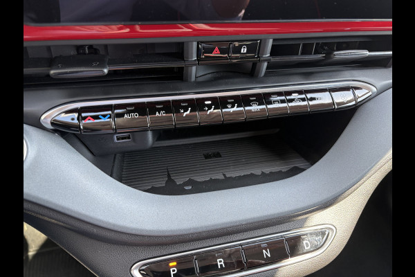 Fiat 500E 24 kWh RED Achteruitrijcamera - Airco - Navigatie - Parkeersensoren achter - Apple carplay - Bluetooth - Cruise control - Keyless start - Led verlichting - Stuur multifunctioneel - Rijstrooksensor - Elektrische ramen