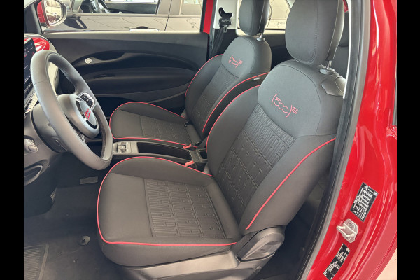 Fiat 500E 24 kWh RED Achteruitrijcamera - Airco - Navigatie - Parkeersensoren achter - Apple carplay - Bluetooth - Cruise control - Keyless start - Led verlichting - Stuur multifunctioneel - Rijstrooksensor - Elektrische ramen