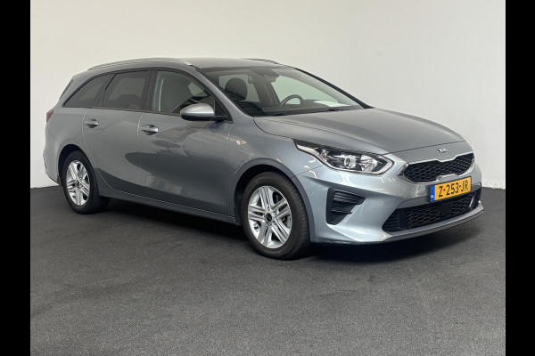 Kia Ceed Sportswagon 1.0 T-GDi Active SW Navigatie Apple Carplay/Android Auto Climate Control Camera Extra Getint Glas