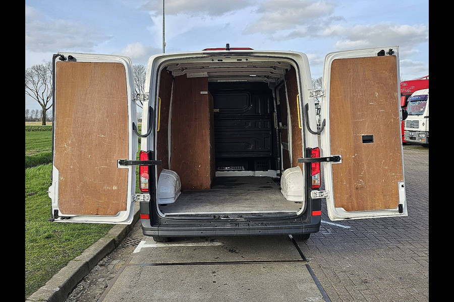 Volkswagen Crafter 35 2.0 TDI L3H2 L3H2 (L2H1) Lang, 2x zijdeur, automaat, airco, navi, camera, pdc, cruise control