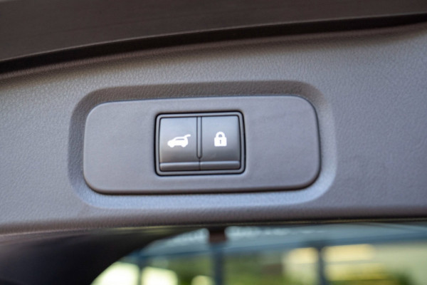 Nissan QASHQAI 1.3 MHEV N-Connecta |Prijs rijklaar incl 12 mnd garantie| 360 Camera Blindspot Panodak Trekhaak Elek klep