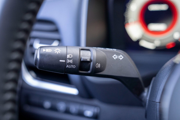 Nissan QASHQAI 1.3 MHEV N-Connecta |Prijs rijklaar incl 12 mnd garantie| 360 Camera Blindspot Panodak Trekhaak Elek klep