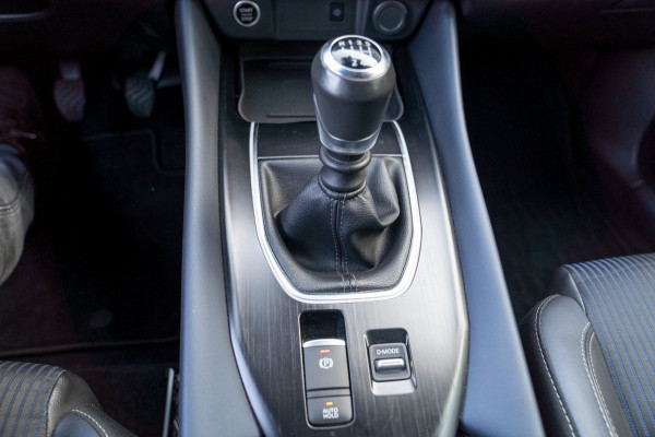 Nissan QASHQAI 1.3 MHEV N-Connecta |Prijs rijklaar incl 12 mnd garantie| 360 Camera Blindspot Panodak Trekhaak Elek klep