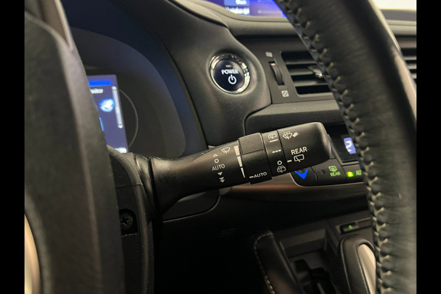 Lexus CT 200h F Sport Line / NL-auto / Camera / Stoelverwarming