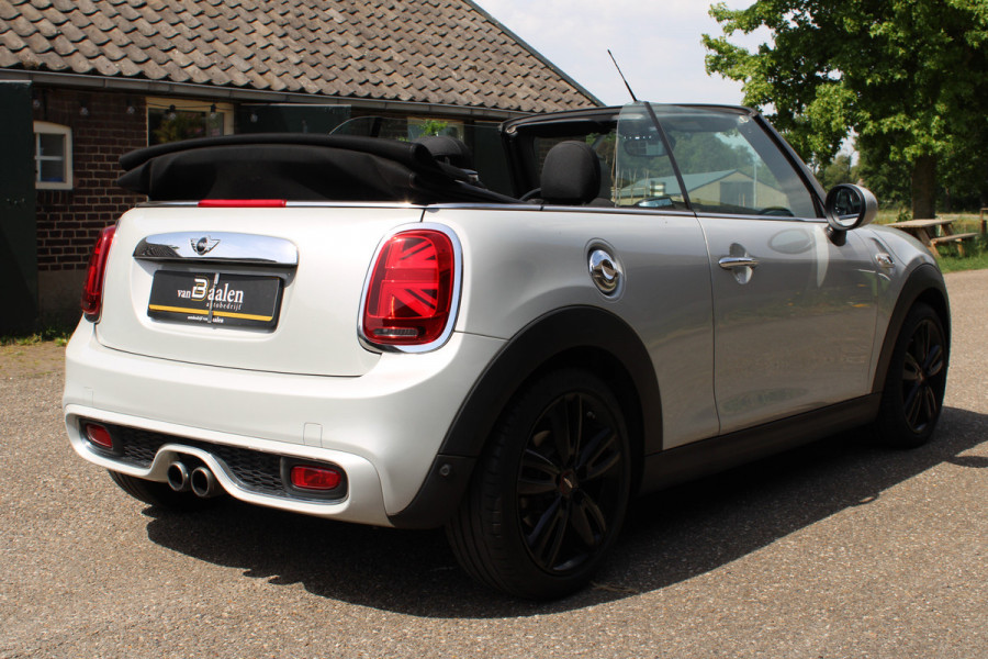 MINI Cabrio 2.0 Cooper S 192Pk JCW AUTOMAAT XENON UNION JACK NAVI ECC 96000KM!!!
