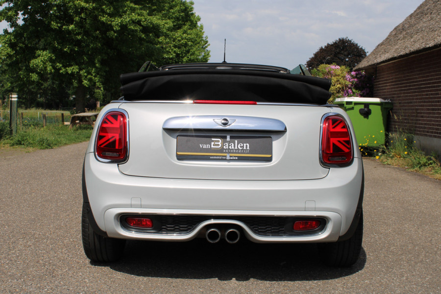 MINI Cabrio 2.0 Cooper S 192Pk JCW AUTOMAAT XENON UNION JACK NAVI ECC 96000KM!!!