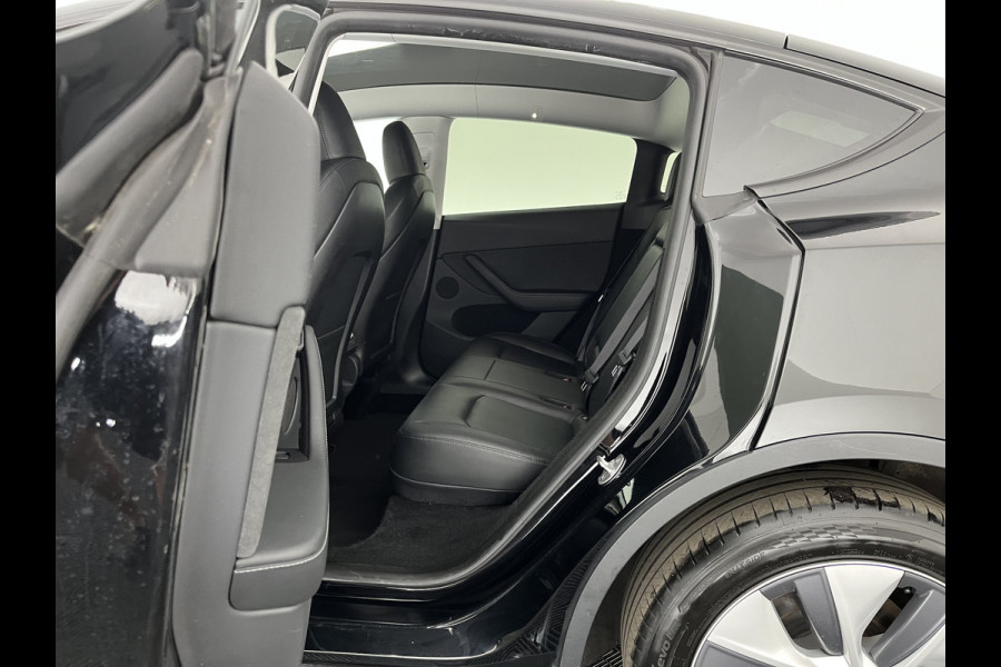 Tesla Model Y Long Range AWD 75 kWh [ 3-Fase ] {SOH-91%} (INCL.BTW)  Aut. *PANO | LEATHER | AUTO-PILOT | NAVI-FULLMAP | MATRIX-LED | KEYLESS | CAMERA | DAB+ | HEATED-COMFORTSEATS | PRIVACYGLASS | TOPVIEW*