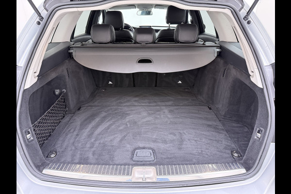 Mercedes-Benz C-Klasse Estate 180T 157PK Automaat Trekhaak Adap.Cruise Comfort-Stoelen Distronic Plus Navi Ecc Pdc Premium Plus Led Stoelverwarming Elek.Stoelen Elek.Achterklep Isofix Lmv 19" Bluetooth