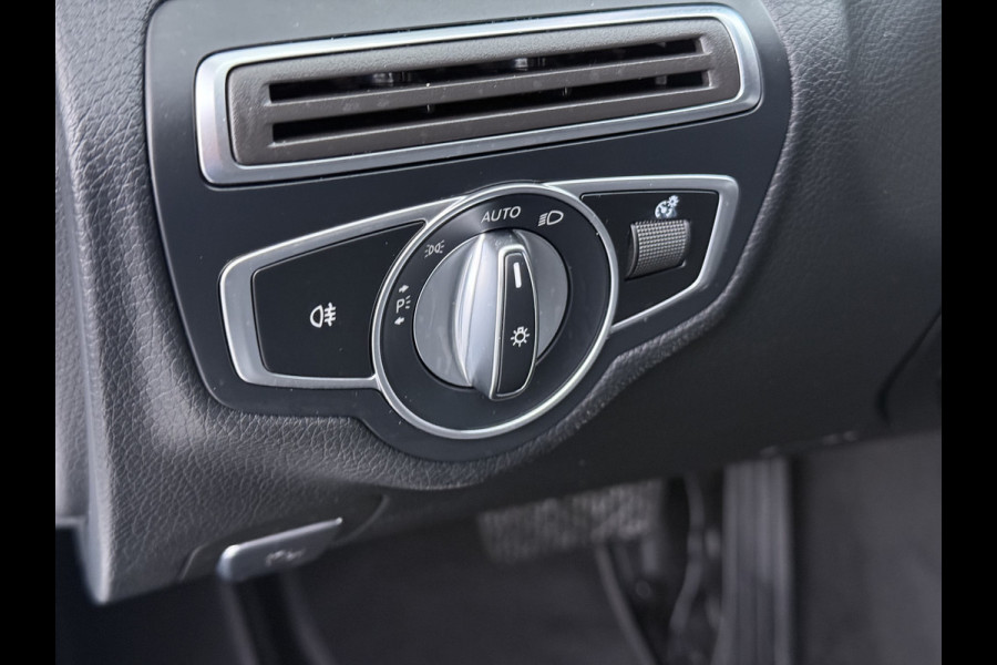 Mercedes-Benz C-Klasse Estate 180T 157PK Automaat Trekhaak Adap.Cruise Comfort-Stoelen Distronic Plus Navi Ecc Pdc Premium Plus Led Stoelverwarming Elek.Stoelen Elek.Achterklep Isofix Lmv 19" Bluetooth