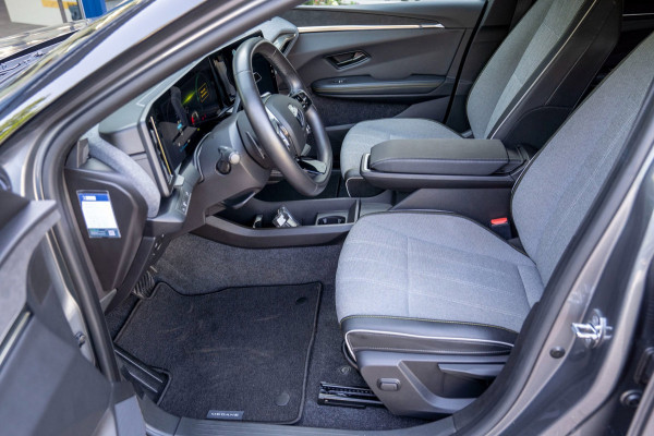 Renault Mégane E-Tech EV40 Boost Charge Techno|Prijs rijklaar incl. 12 mnd garantie|Stoel/Stuurverwarming Carplay Trekhaak DAB PDC