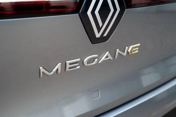 Renault Mégane E-Tech EV40 Boost Charge Techno|Prijs rijklaar incl. 12 mnd garantie|Stoel/Stuurverwarming Carplay Trekhaak DAB PDC