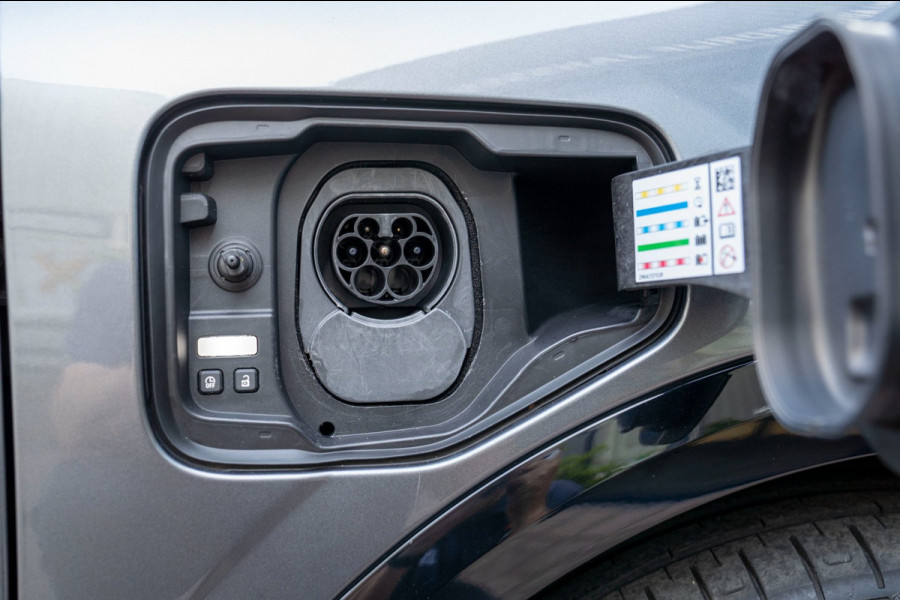 Renault Mégane E-Tech EV40 Boost Charge Techno|Prijs rijklaar incl. 12 mnd garantie|Stoel/Stuurverwarming Carplay Trekhaak DAB PDC