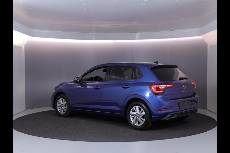 Volkswagen Polo 1.0 TSI Style 95 pk Automaat (DSG) | Navigatie | Parkeersensoren | Adaptieve cruise control | Matrix LED koplampen | Stoelverwarming |