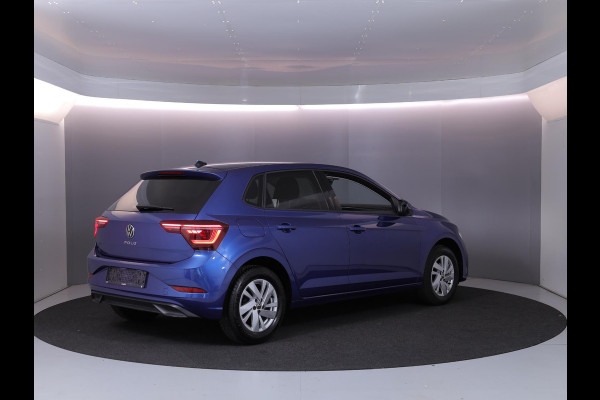 Volkswagen Polo 1.0 TSI Style 95 pk Automaat (DSG) | Navigatie | Parkeersensoren | Adaptieve cruise control | Matrix LED koplampen | Stoelverwarming |