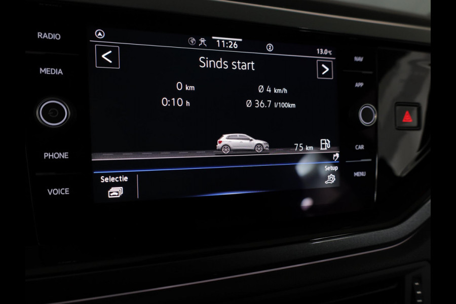 Volkswagen Polo 1.0 TSI Style 95 pk Automaat (DSG) | Navigatie | Parkeersensoren | Adaptieve cruise control | Matrix LED koplampen | Stoelverwarming |