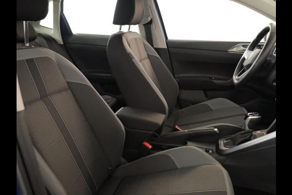 Volkswagen Polo 1.0 TSI Style 95 pk Automaat (DSG) | Navigatie | Parkeersensoren | Adaptieve cruise control | Matrix LED koplampen | Stoelverwarming |