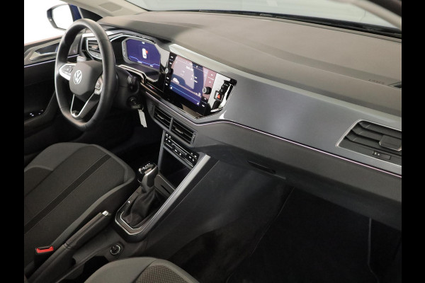 Volkswagen Polo 1.0 TSI Style 95 pk Automaat (DSG) | Navigatie | Parkeersensoren | Adaptieve cruise control | Matrix LED koplampen | Stoelverwarming |