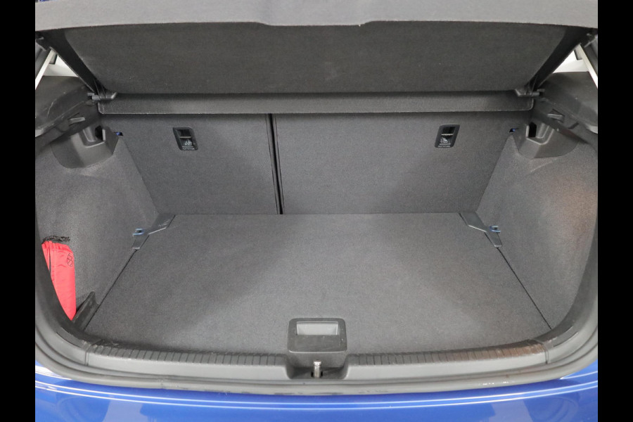 Volkswagen Polo 1.0 TSI Style 95 pk Automaat (DSG) | Navigatie | Parkeersensoren | Adaptieve cruise control | Matrix LED koplampen | Stoelverwarming |