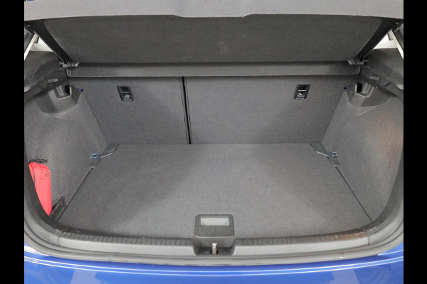 Volkswagen Polo 1.0 TSI Style 95 pk Automaat (DSG) | Navigatie | Parkeersensoren | Adaptieve cruise control | Matrix LED koplampen | Stoelverwarming |