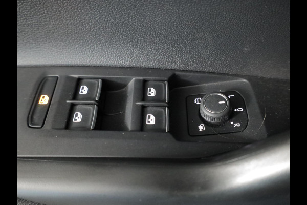 Volkswagen Polo 1.0 TSI Style 95 pk Automaat (DSG) | Navigatie | Parkeersensoren | Adaptieve cruise control | Matrix LED koplampen | Stoelverwarming |