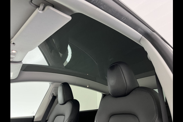 Tesla Model Y Long Range AWD 75 kWh [ 3-Fase ] {SOH-91%} (INCL.BTW)  Aut. *PANO | LEATHER | AUTO-PILOT | NAVI-FULLMAP | MATRIX-LED | KEYLESS | CAMERA | DAB+ | HEATED-COMFORTSEATS | PRIVACYGLASS | TOPVIEW*