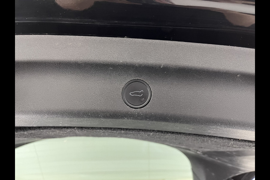 Tesla Model Y Long Range AWD 75 kWh [ 3-Fase ] {SOH-91%} (INCL.BTW)  Aut. *PANO | LEATHER | AUTO-PILOT | NAVI-FULLMAP | MATRIX-LED | KEYLESS | CAMERA | DAB+ | HEATED-COMFORTSEATS | PRIVACYGLASS | TOPVIEW*