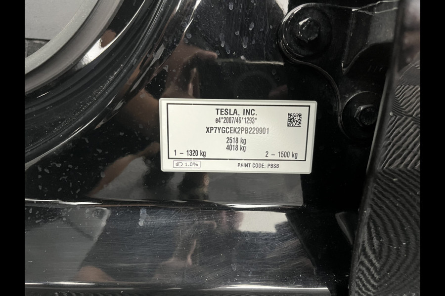 Tesla Model Y Long Range AWD 75 kWh [ 3-Fase ] {SOH-91%} (INCL.BTW)  Aut. *PANO | LEATHER | AUTO-PILOT | NAVI-FULLMAP | MATRIX-LED | KEYLESS | CAMERA | DAB+ | HEATED-COMFORTSEATS | PRIVACYGLASS | TOPVIEW*