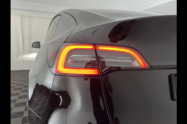 Tesla Model Y Long Range AWD 75 kWh [ 3-Fase ] {SOH-91%} (INCL.BTW)  Aut. *PANO | LEATHER | AUTO-PILOT | NAVI-FULLMAP | MATRIX-LED | KEYLESS | CAMERA | DAB+ | HEATED-COMFORTSEATS | PRIVACYGLASS | TOPVIEW*