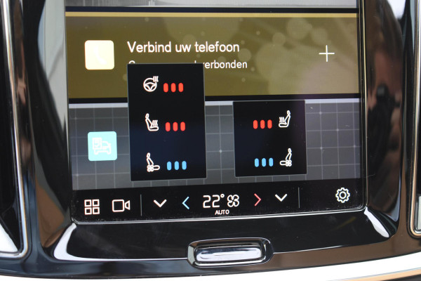 Volvo V60 T6 350PK Plug-in Hybrid AWD Ultimate Bright / Adaptive Cruise Control / Harman Kardon / 360 Camera / Elektrisch glazen schuif-kanteldak / Head-up Display / Nappa leer met stoelventilatie / Elektrisch verstelbare stoelen met geheugen / Stoelverwarming / Stuurverwarming