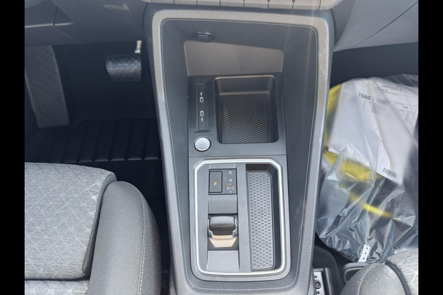 Ford Tourneo Connect 1.5 EcoBoost PHEV L2 Titanium | SCI | 150pk | 7 persoons | Comfort Pack | Trekhaak vast | Driver Assistance Pack | Led koplampen en dagrijverlichting | Led achterlichten