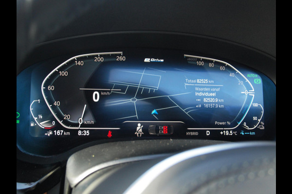BMW 5 Serie 530e Business Edition Plus | Panoramadak | Sfeerverlichting | Laser LED | Apple Carplay |
