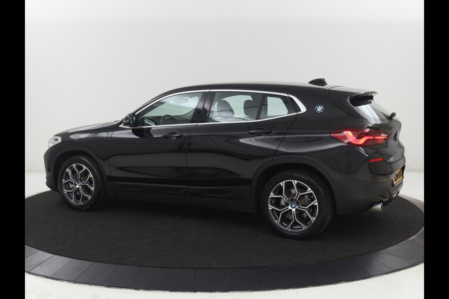 BMW X2 xDrive25e Executive | SOH 88% | Camera | Navigatie | Full LED | Park Assist | Climate control | Bluetooth | Cruise control | 18'' lichtmetalen velgen | PHEV | Plug In