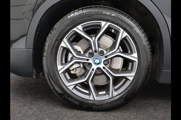 BMW X2 xDrive25e Executive | SOH 88% | Camera | Navigatie | Full LED | Park Assist | Climate control | Bluetooth | Cruise control | 18'' lichtmetalen velgen | PHEV | Plug In
