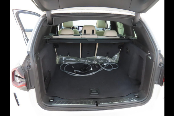 BMW iX3 High Executive 80 kWh | 42.000 KM | SOH 100% | M-Sport | Harman Kardon | Shadow Line Pack | WORDT VERWACHT!