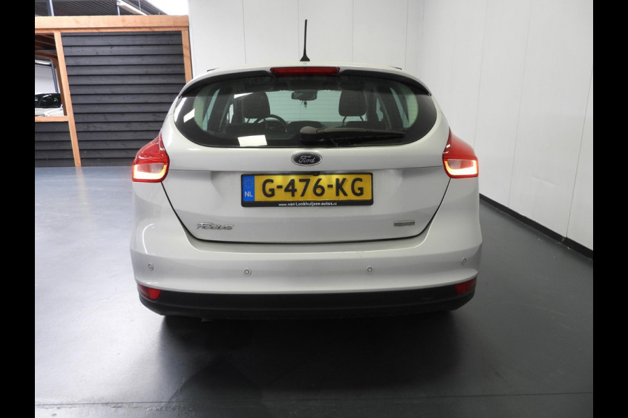 Ford Focus 1.0 EcoBoost Titanium NAVI/CLIMA/CRUISE/PDC/16"LMV!