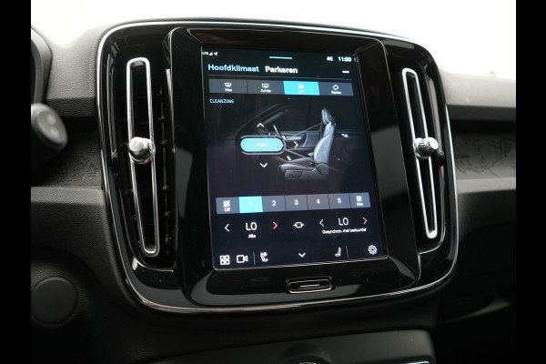 Volvo XC40 Single Motor Extended Range Ultimate 78 kWh 252pk Dealer O.H. | Panodak | Adaptive Cruise | 360 Camera | Harman / Kardon | Warmtepomp | Sportstoelen Memory & Verwarmd | Google Assistent | Keyless | Blis | Apple Carplay | DAB |