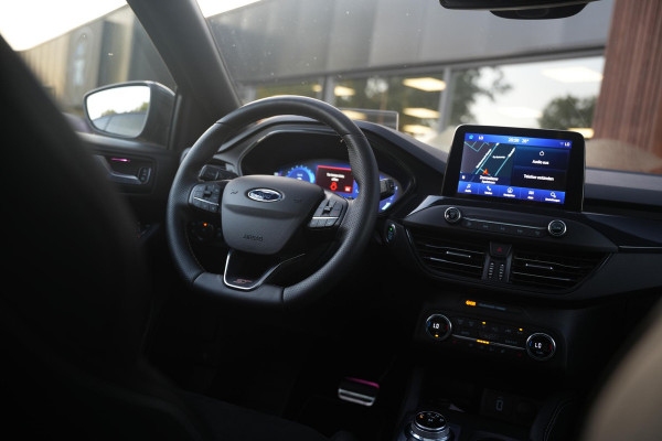 Ford Focus 2.3 EcoBoost ST-X MK4 Virtual Teller Automaat | Panorama | HUD | ACC | Performance Seats | Camera | Winter Pack